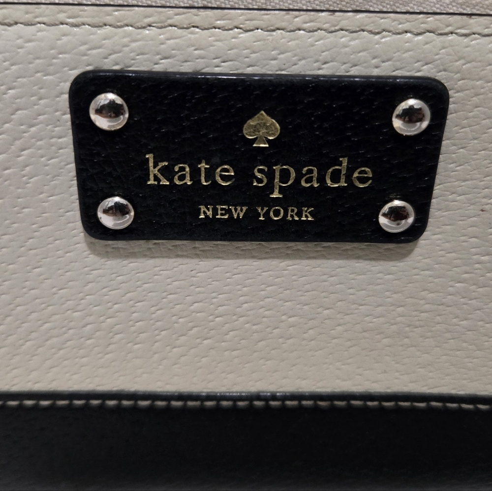 Kate Spade Zip Around Wallet - Picture 3 of 9